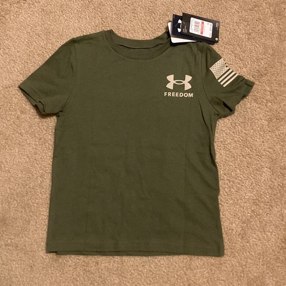 Under Armour Other - Boys' UA Freedom Flag T-Shirt - 7